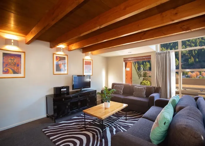 Cranbury Court Apartments
