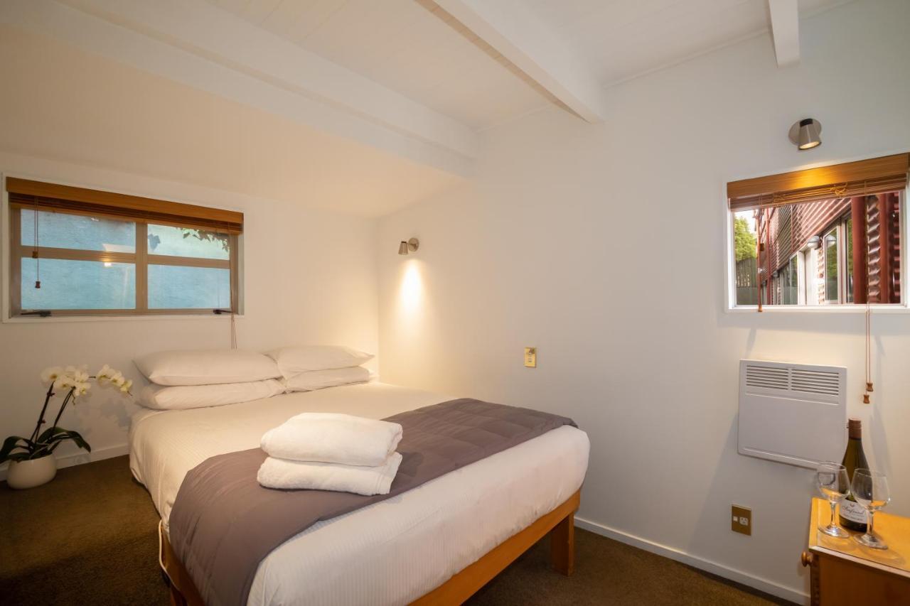 Aparthotel Cranbury Court 4*