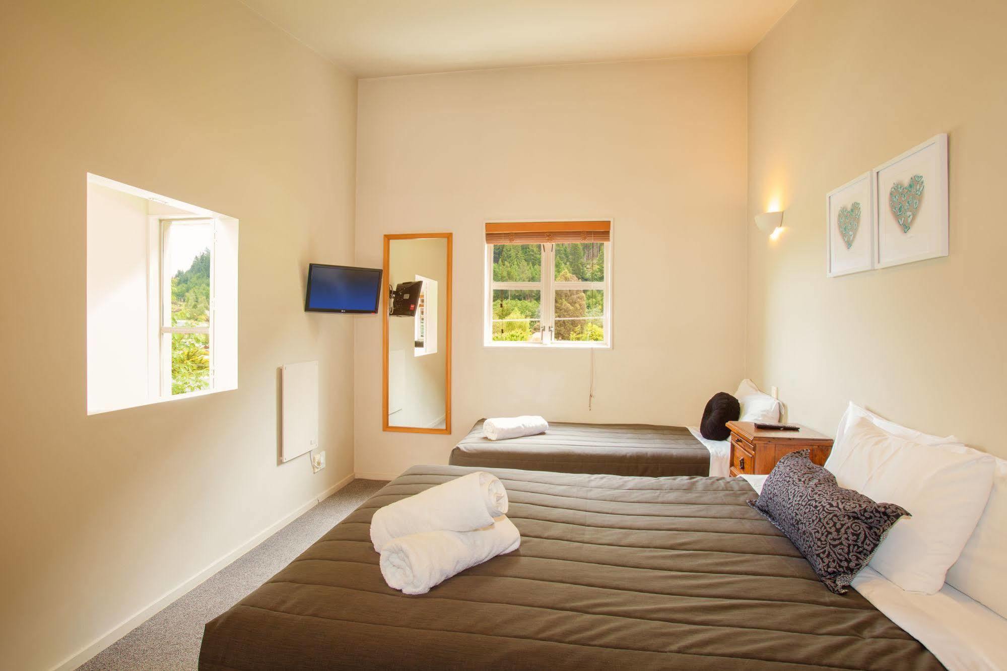 Cranbury Court Aparthotel